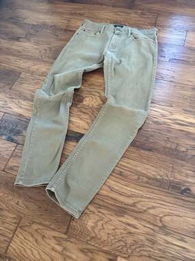 Clean Khaki Bullhead Skinny Jeans 33x34 – Neutral Everyday Essential 🤎